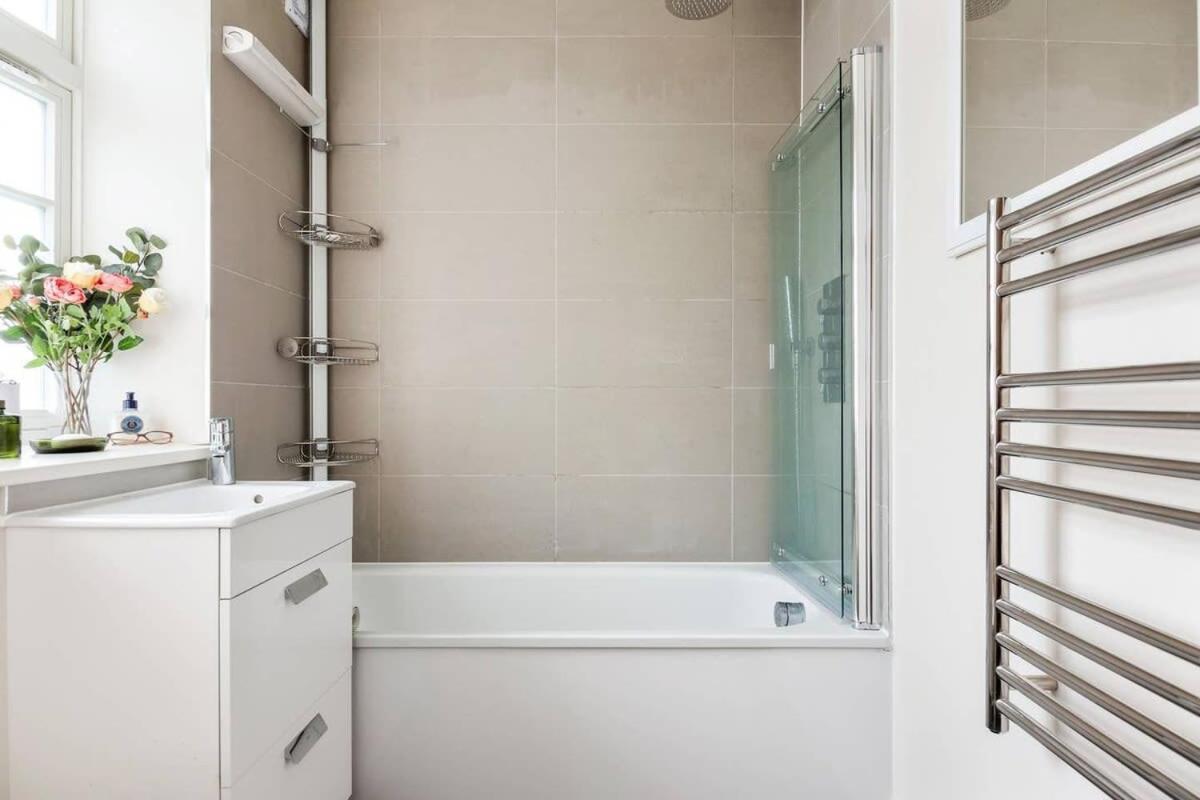 Large Luxury Studio In Heart Of Richmond Richmond  Eksteriør billede